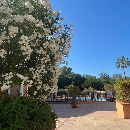2 Bedrooms, 15 Min Walk To Beach, Ac, Pool & Fiber Internet In A Quiet, Private Gated Domain 5Kms To St Tropez Cogolin Kültér fotó