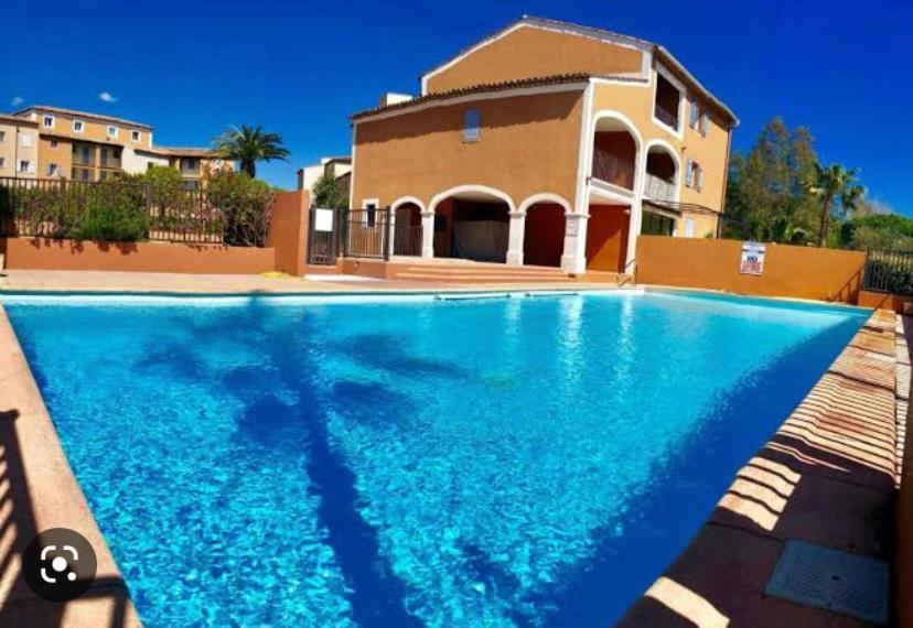 2 Bedrooms, 15 Min Walk To Beach, Ac, Pool & Fiber Internet In A Quiet, Private Gated Domain 5Kms To St Tropez Cogolin Kültér fotó
